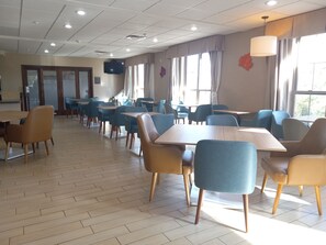 Bao gồm bữa sáng buffet hàng ngày 