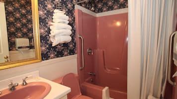 Free toiletries, towels