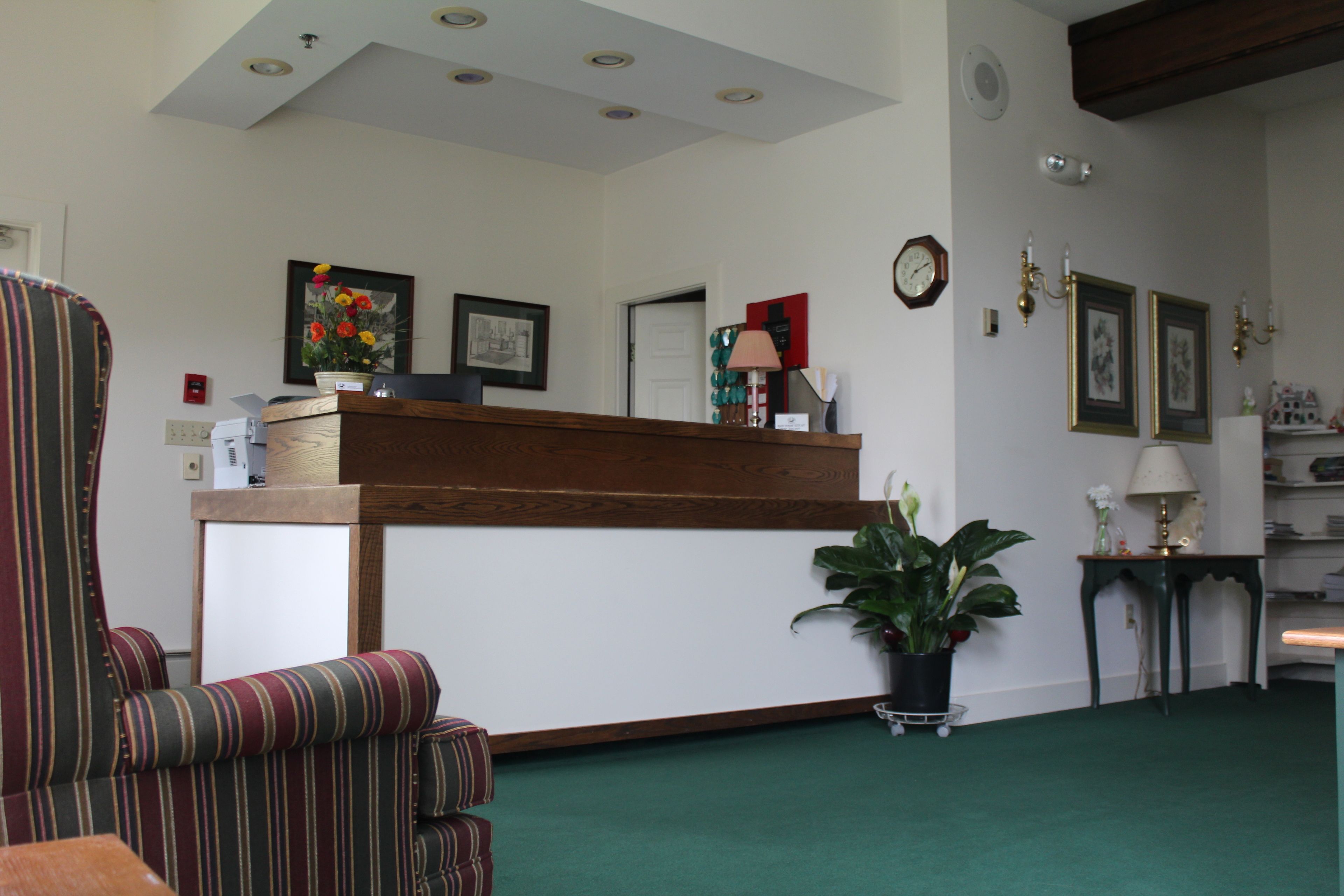 ฝ่ายต้อนรับ