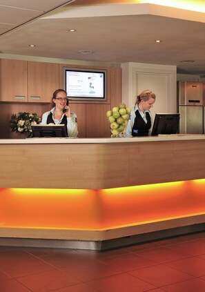 Reception - ibis budget Amsterdam Airport (Badhoevedorp)