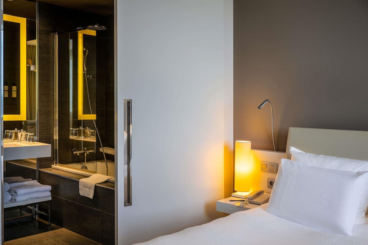 Free minibar, in-room safe, desk, blackout curtains