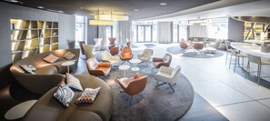 Lobby sitting area - Pullman Brussels Centre Midi (Brussels)