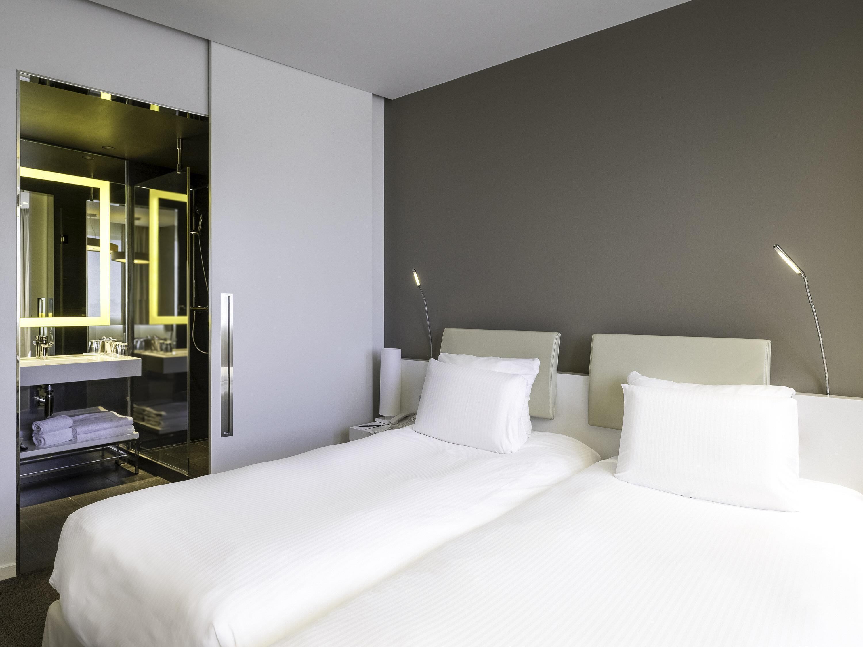 Klassieke kamer, 2 eenpersoonsbedden | Een gratis minibar, een kluis op de kamer, een bureau