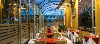 Apartamentos Regency La Feria
