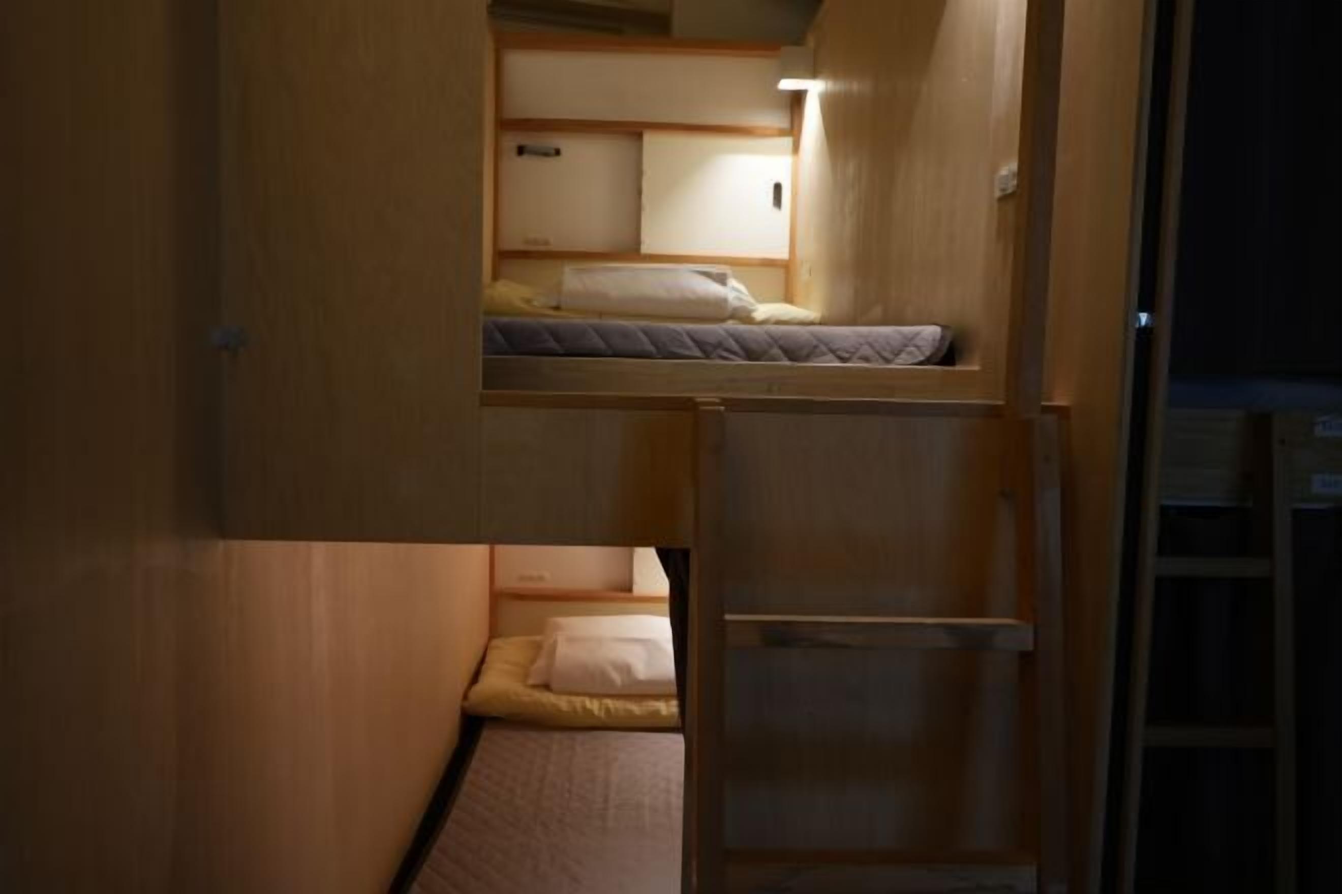 객실 내 금고, 무료 WiFi, 침대 시트