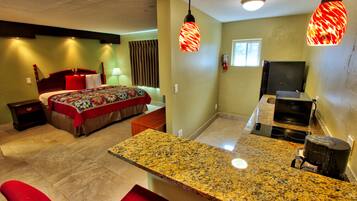 Honeymoon Suite | Premium bedding, individually decorated, individually furnished