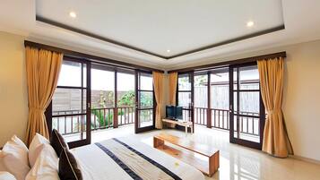 Villa, 3 Schlafzimmer, eigener Pool | 1 Schlafzimmer, Zimmersafe, Schreibtisch, schallisolierte Zimmer