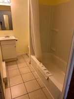 Secador de pelo y toallas