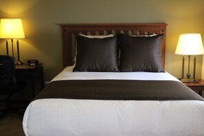 Studio Suite (Must Check-In Before 9 PM) | Pillowtop beds, desk, laptop workspace, blackout drapes - Extended Stay America Suites Minot (Minot)