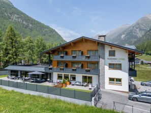 Front of property - Vizensn Living (Soelden)