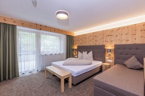 Family Apartment, 1 Bedroom, Terrace, Mountain View | Hypo-allergenic bedding, in-room safe, blackout drapes, free WiFi - Vizensn Living (Soelden)