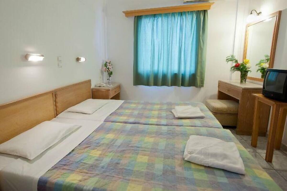 In-room safe, soundproofing, iron/ironing board (on request)