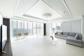 Lydisolert, wi-fi (inkludert) og sengetøy