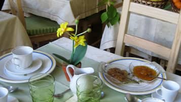 Colazione continentale inclusa, servita tutte le mattine
