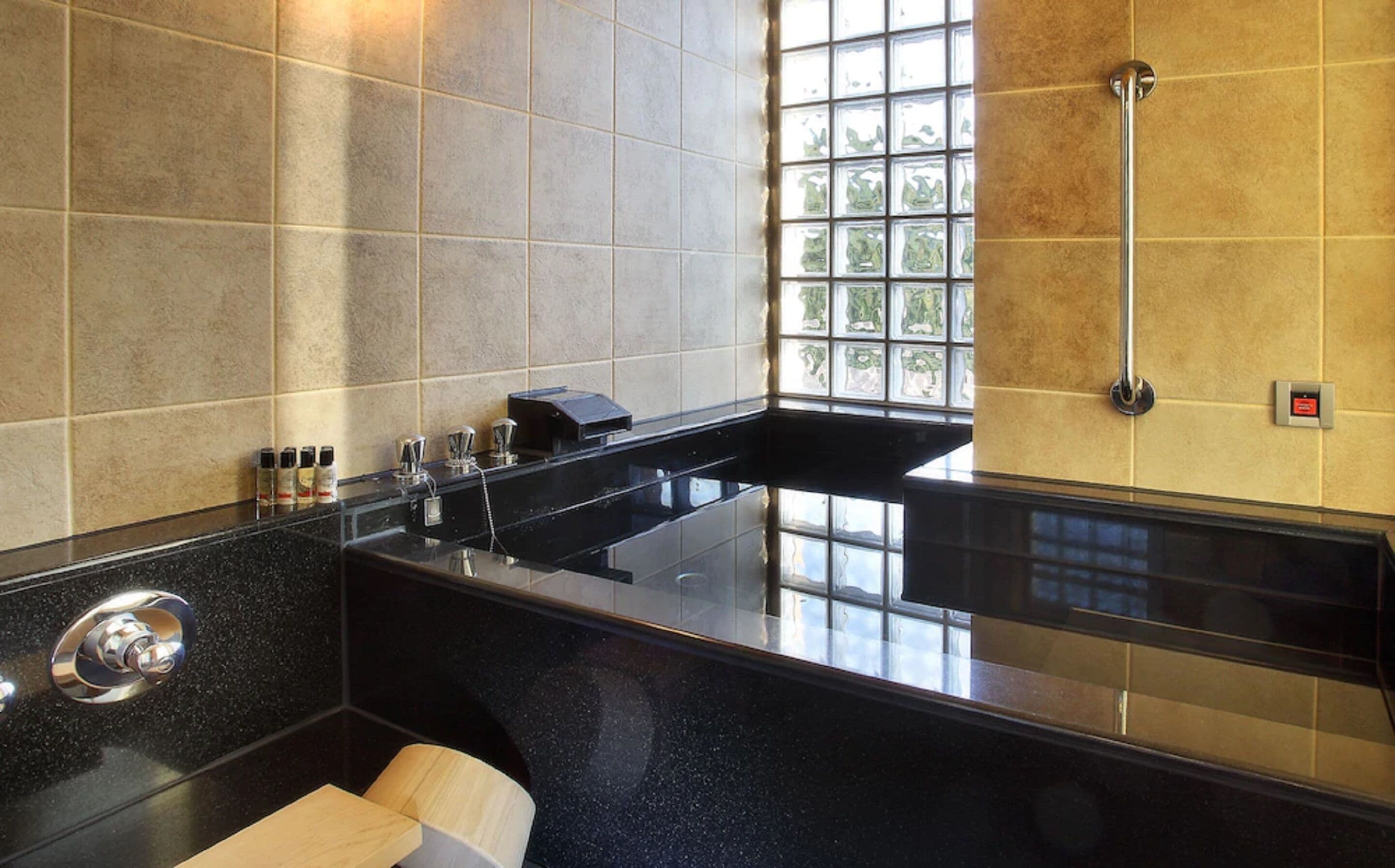 separate bathtub and shower, spring water bathtub, free toiletries