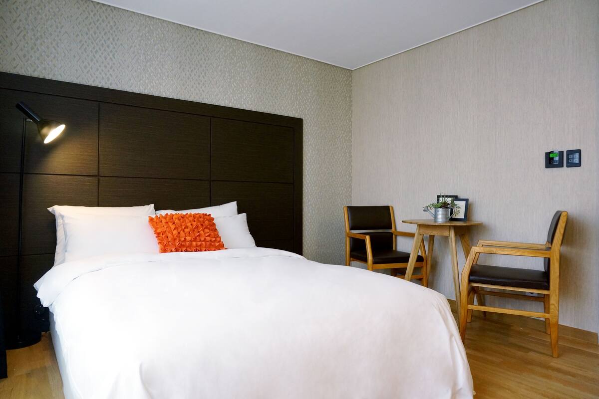 Superior Double Room (New Building)