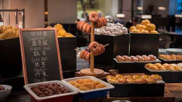 Desayuno buffet diario (CNY 165 por persona)