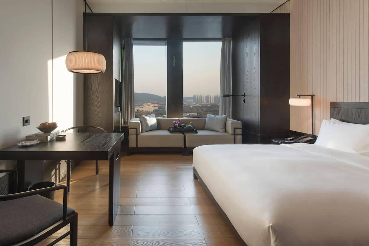 Minibar, in-room safe, desk, blackout drapes