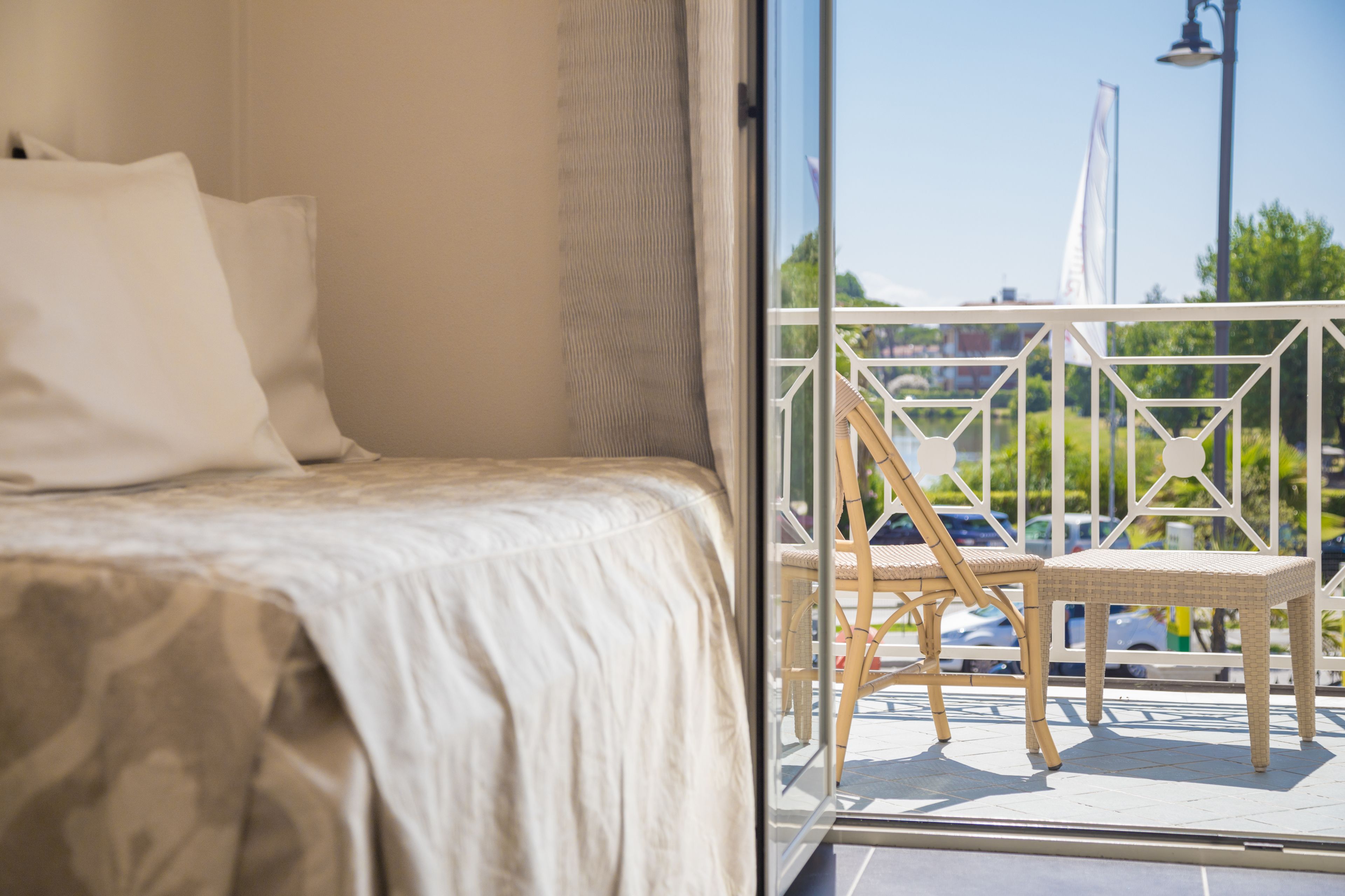 superior double room single use | view from room