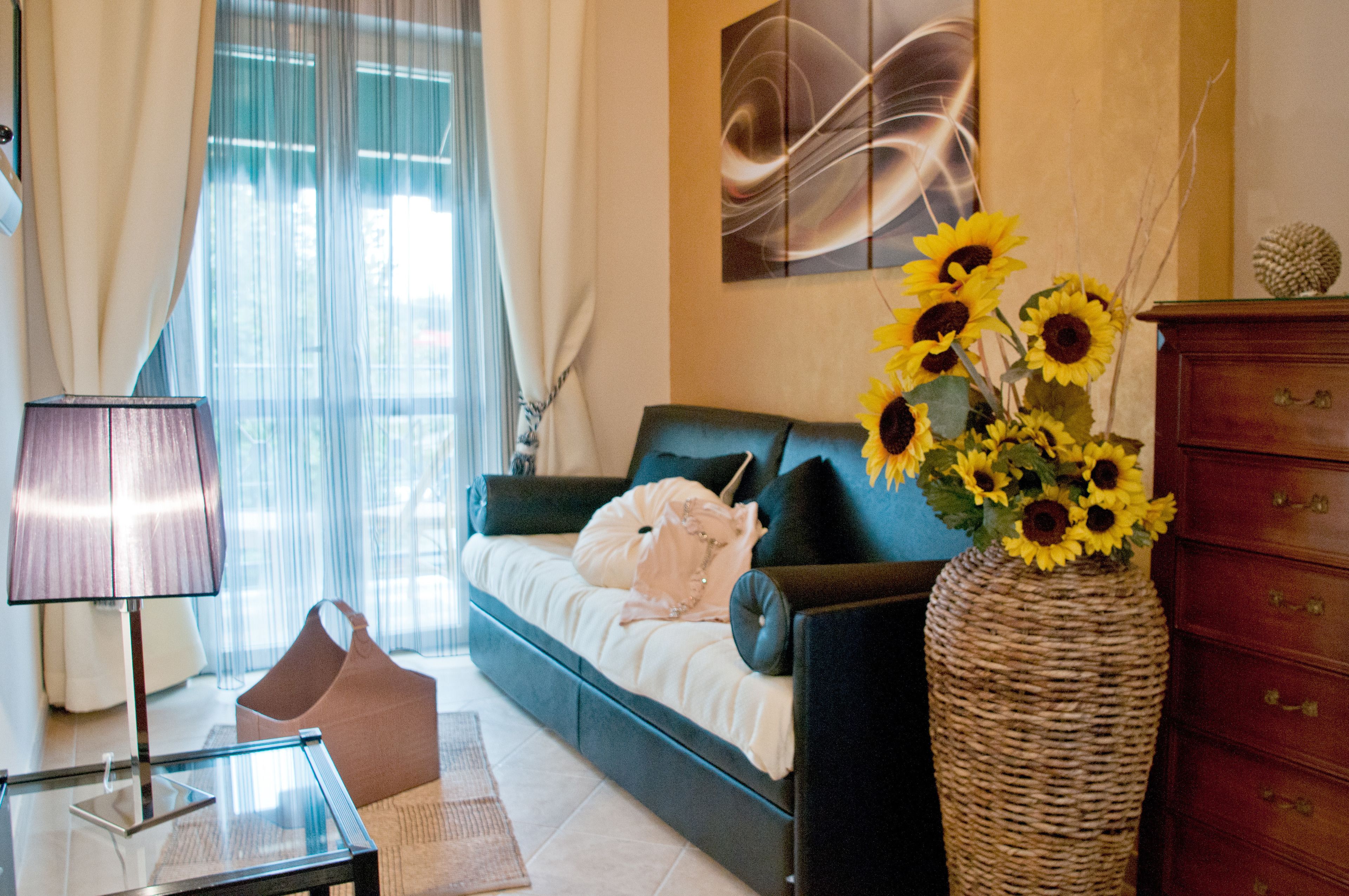 superior room, 1 double bed | premium bedding, minibar, in-room safe, desk