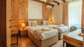 Chambre Standard avec lits jumeaux | Literie de qualité supérieure, minibar, coffres-forts dans les chambres