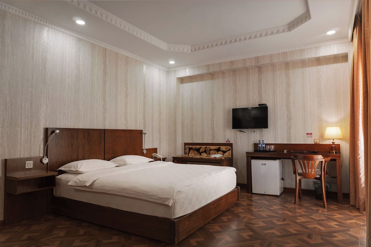 Comfort Double Room | Premium bedding, in-room safe, desk, soundproofing