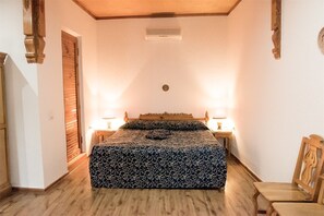 Coffres-forts dans les chambres, rideaux occultants