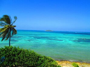 Beach nearby - Hotel Tiuna (San Andrés)