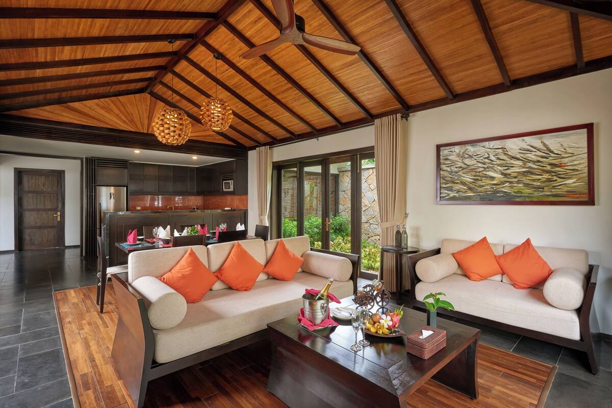 pool villa 3-bedroom ocean view (check-in 2:30 pm) | private kitchen