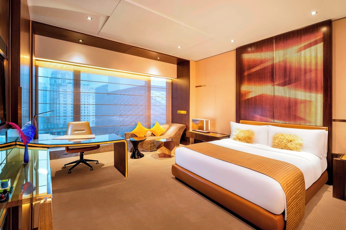 Design-Zimmer, 1Â King-Bett, Stadtblick | 1 Schlafzimmer, Minibar, Zimmersafe, individuell dekoriert