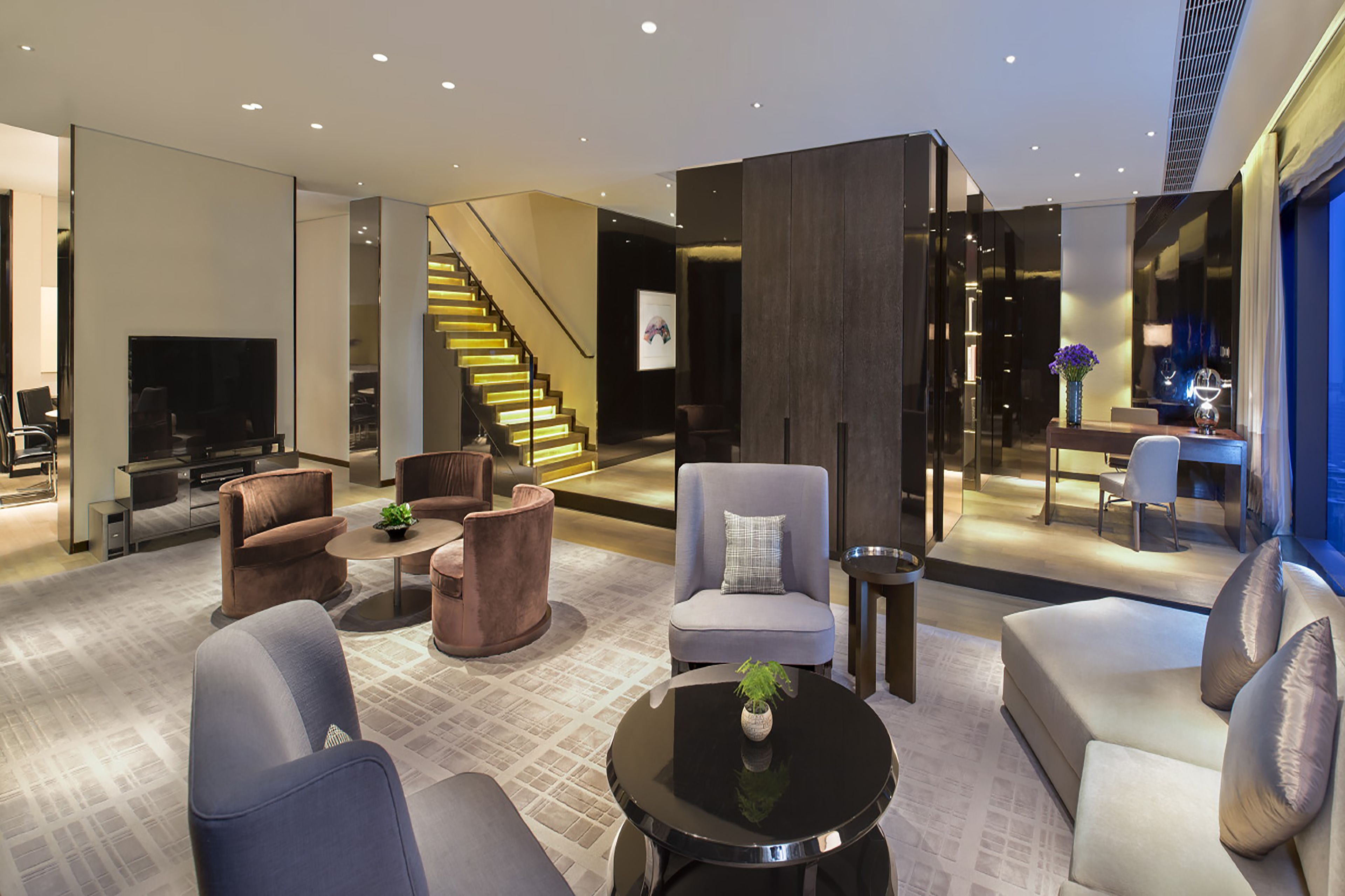 room, 4 bedrooms, non smoking (sw-m) | living area | 46-inch flat-screen tv with satellite channels, tv, dvd player