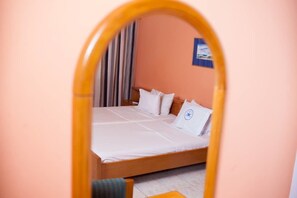 Double or Twin Room | Minibar, blackout drapes, free cribs/infant beds, free WiFi - Rexmar Hotel (Kumasi)