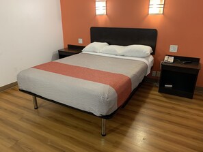 Free WiFi, bed sheets - Motel 6 Terrell, TX (Terrell)
