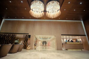 Interior entrance - Monotel Luxury Business Hotel (Barasat)