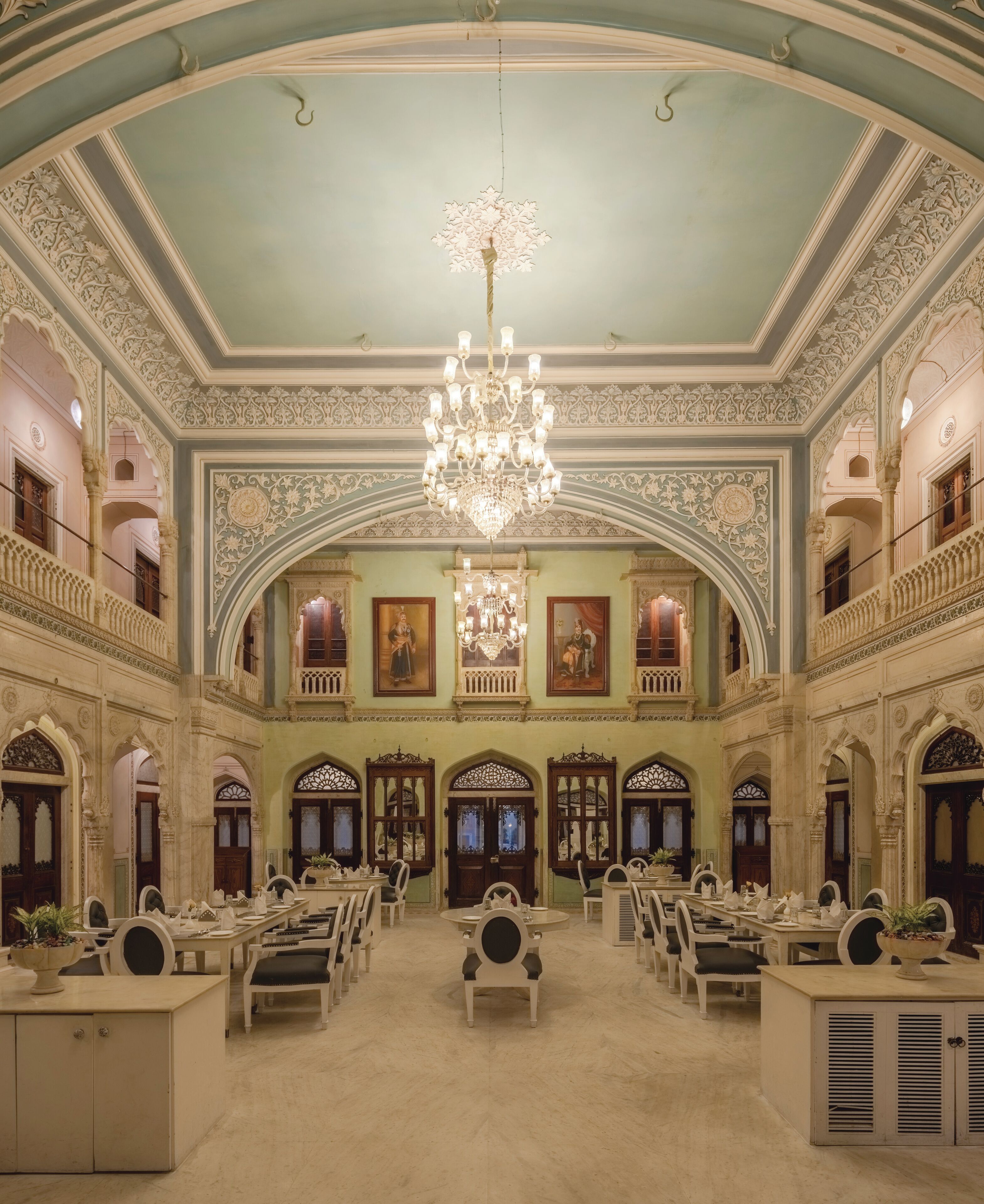 Breakfast, lunch, dinner served; Indian cuisine, garden views 