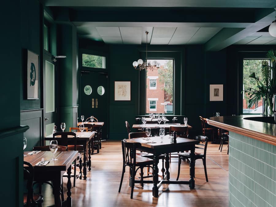 تقديم الغداء والعشاء