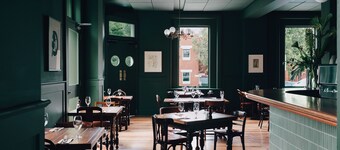 Naughtons Hotel
