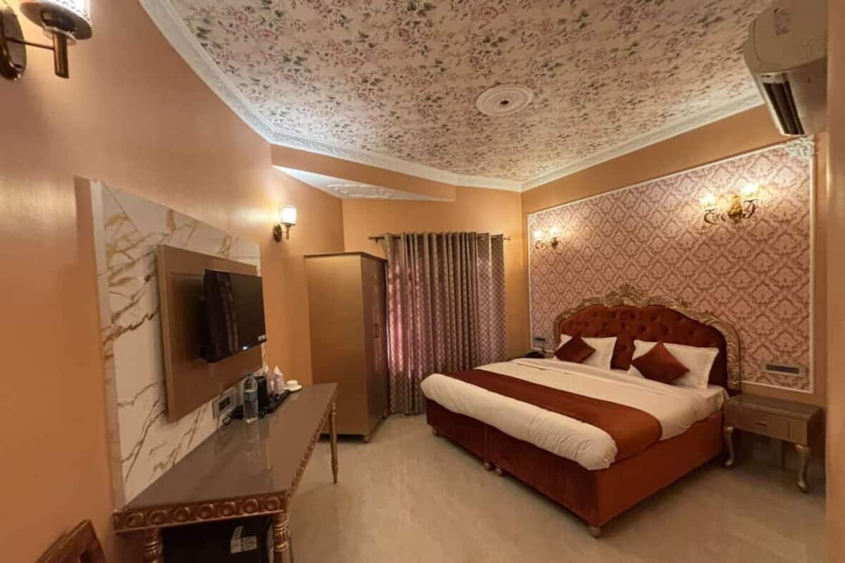 Suite – superior | Safe på rommet, skrivebord, skrivebord for bærbar PC og lydisolert