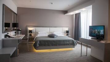Deluxe-suite (Single Use) | Senge med madrasser af memory foam, minibar, pengeskab på værelset