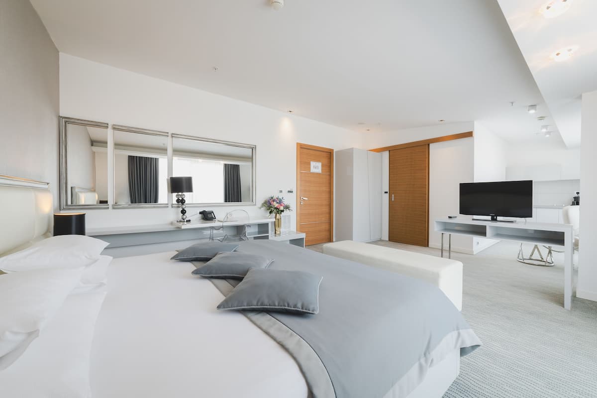 memory-foam beds, minibar, in-room safe, individually furnished