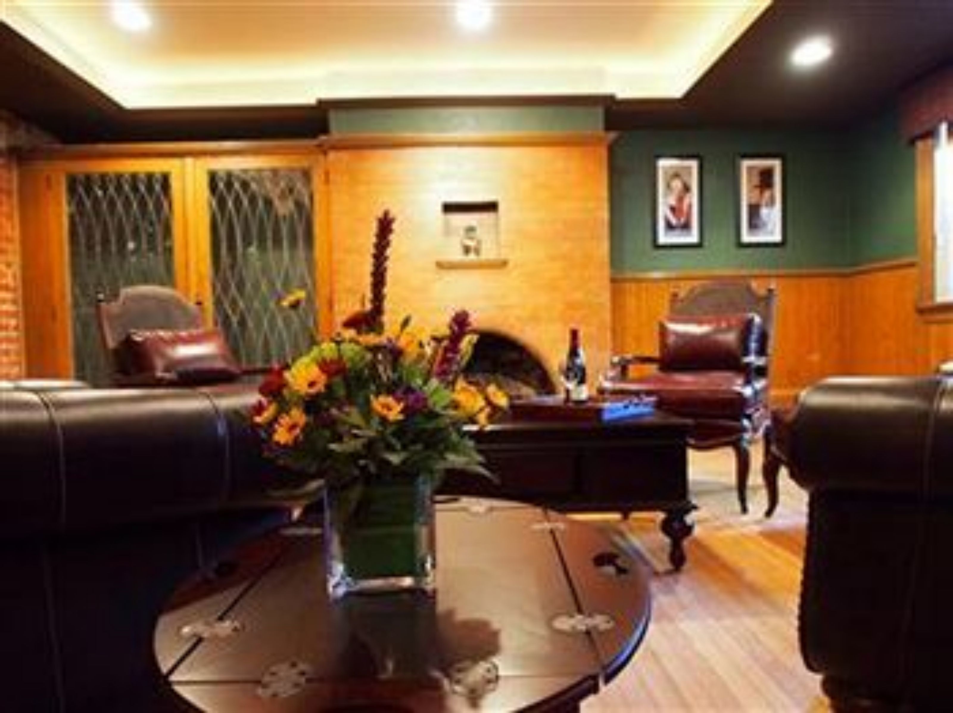 Photo - Patterson Inn