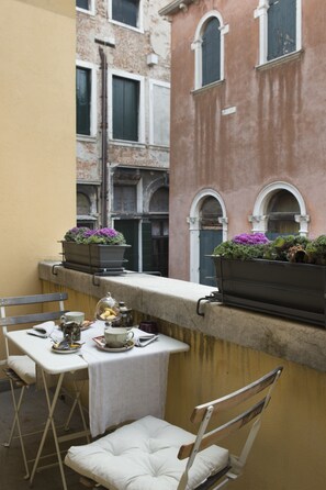 Balcony - Hotel Corte di Gabriela (Venice)