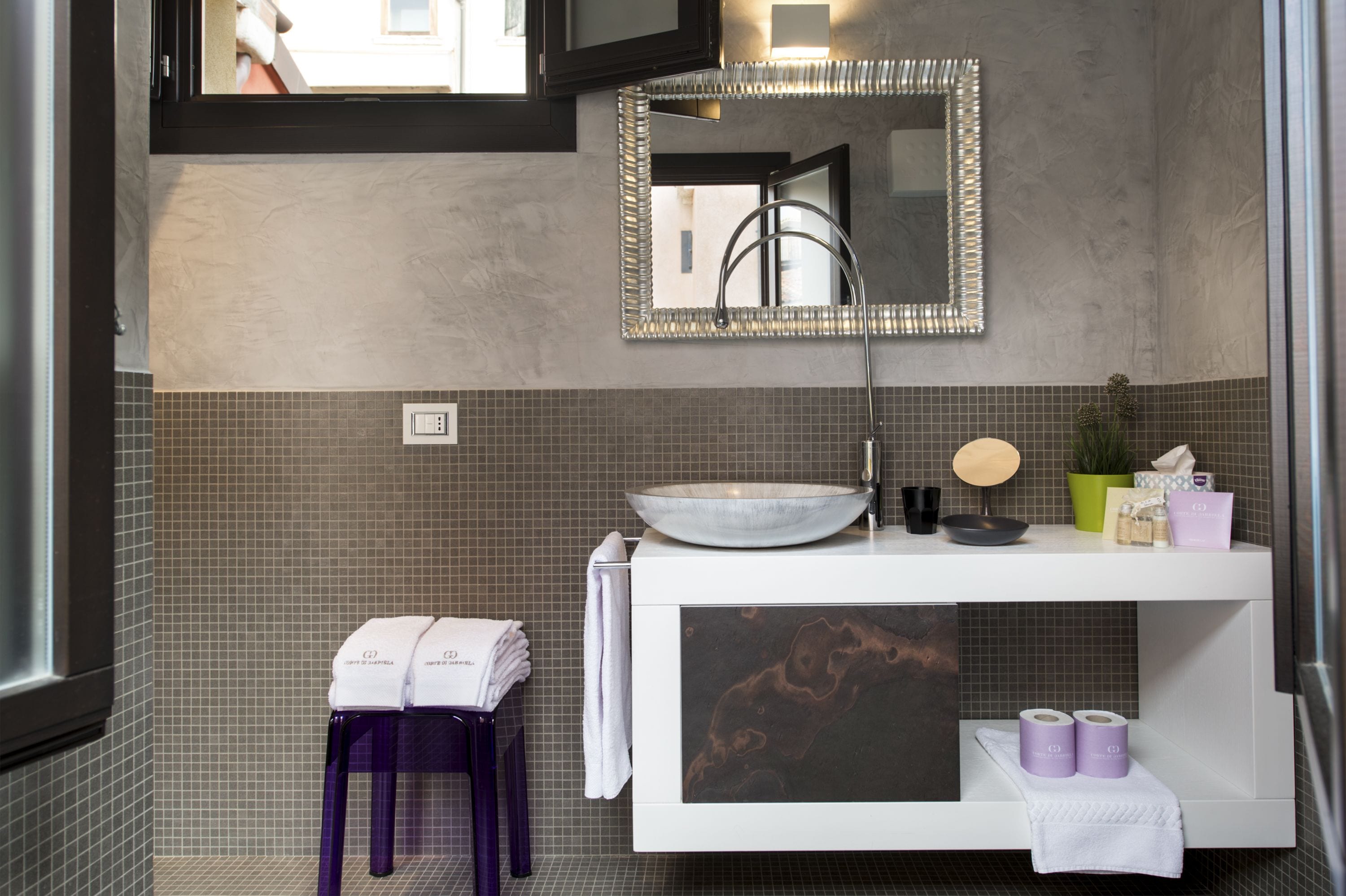 junior suite, balcony, canal view | bathroom | hair dryer, bathrobes, slippers, bidet