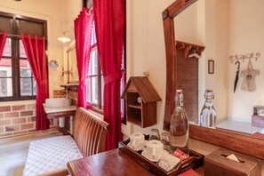 Superior Double Room | Desk, blackout drapes, free WiFi, bed sheets - Saphir Dalat Hotel (Da Lat)