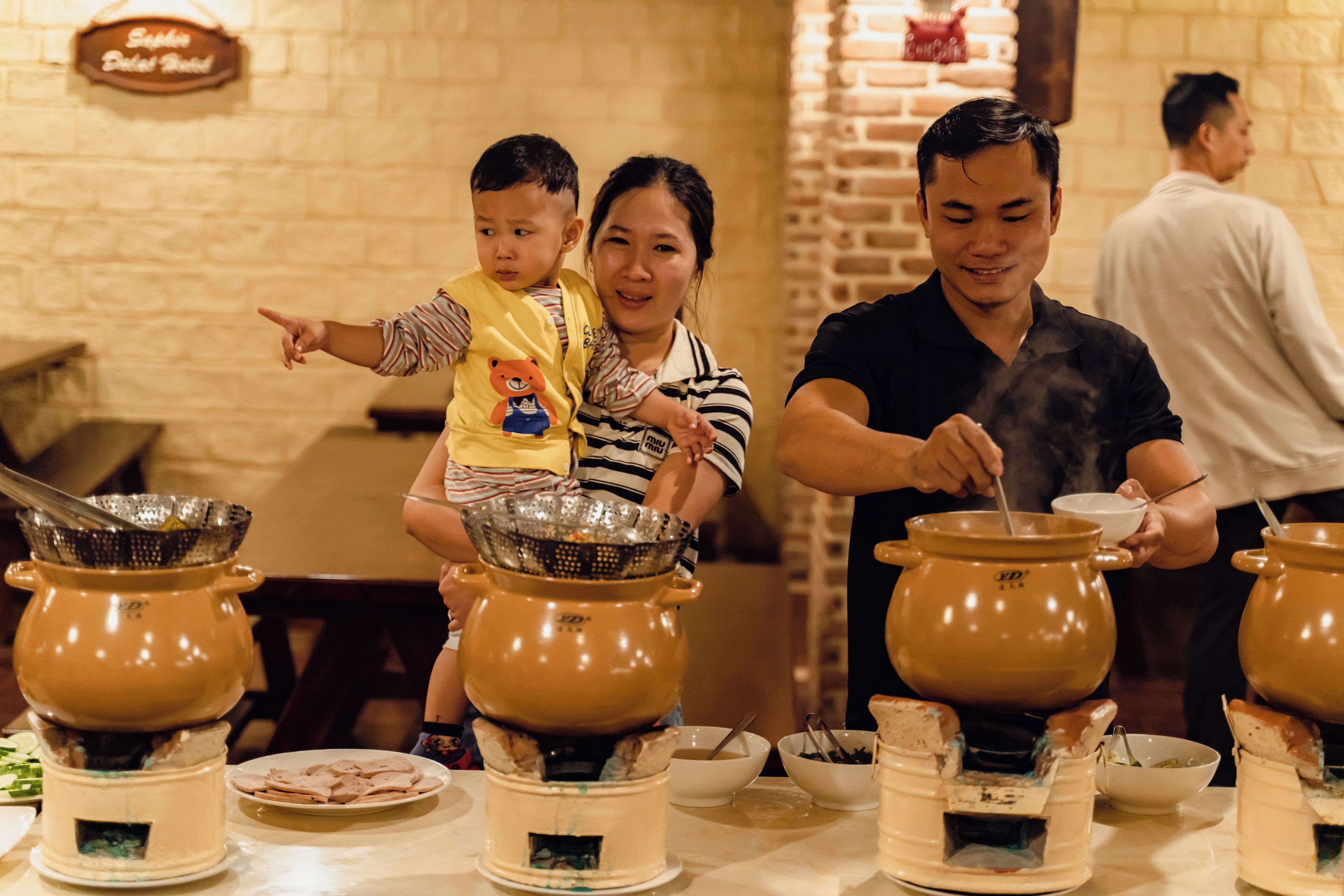 供应早餐，越南菜
