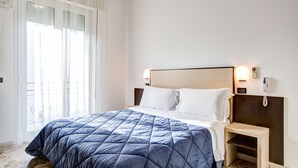 Economy Double Room (no Bidet) | In-room safe, desk, WiFi (free), bed sheets - Anversa (Rimini)