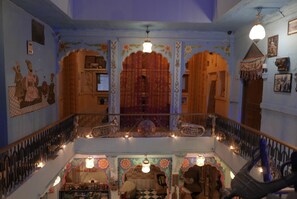 Interior entrance - Yogi Guest House (Jodhpur)