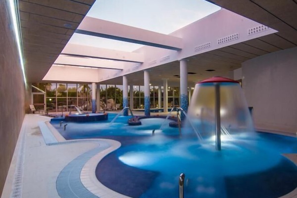 Sauna, hot tub, steam room, body treatments, body wraps, body scrubs