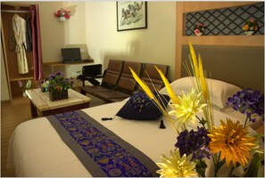 Family Suite | In-room safe, desk, blackout curtains, free WiFi - Home Club Hotel Yuexiu Branch (Guangzhou)