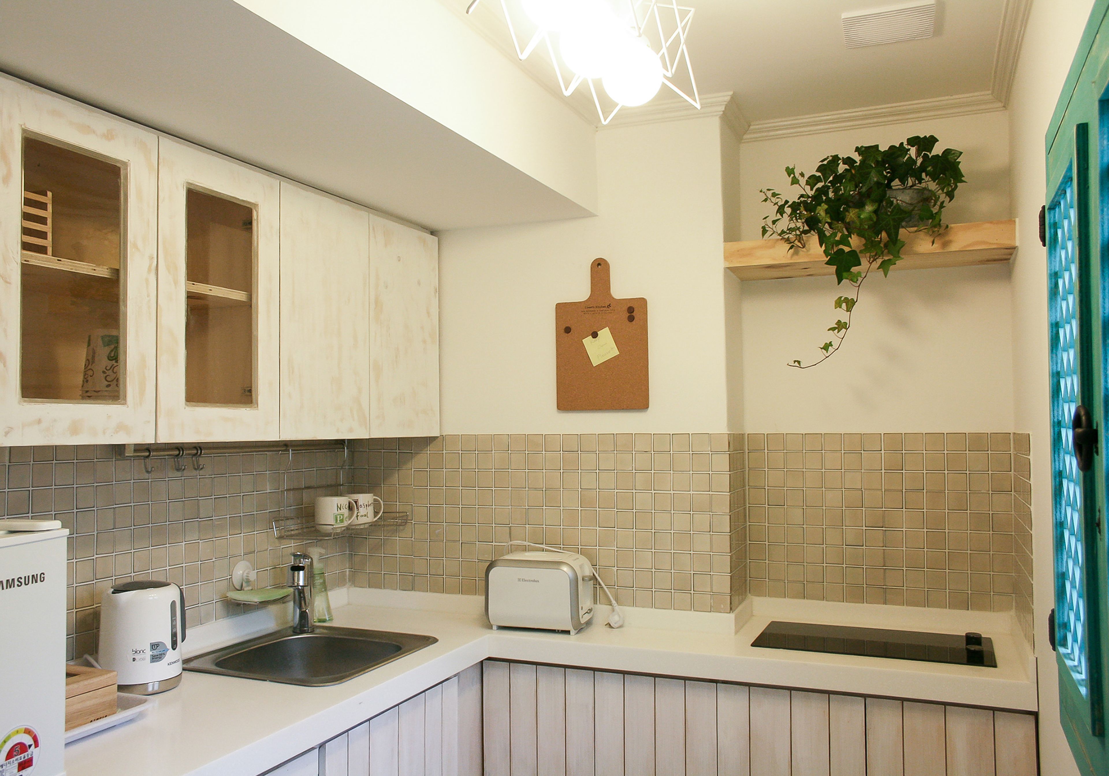 Photo - Travel Monster